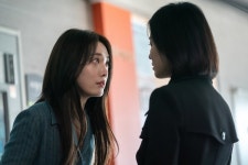 더 글로리 김히어라, 광기와 굴욕을 오가는 얼굴