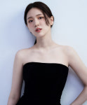 김지은, 청초부터 시크까지…새 프로필로 매력 자랑