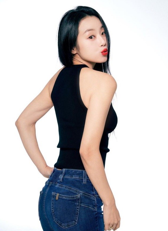 이시원, 사랑스런 딸 출산 소식! 새로운 모험과 활약 기대 후 응원 쏟아져