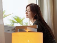 신세경, 파리에서 가장 빛난 미모