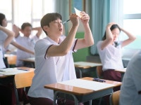 [N컷] 교복 벗고 또 만난 트와이스 다현·진영 그 시절, 우리가 좋아했던 소녀