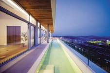 기부로 감사패 받은 더헤븐 리조트, 7성급 더 헤븐에 쏠리는 관심