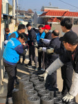 달성군 옥포읍 봉사회, 저소득 가구 연탄 나눔