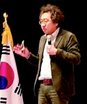 행복은 거창한 것이 아닌 감탄의 자세 필요