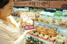 삼계탕·활전복…보양식 먹고 기력충전 하세요