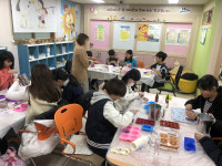 율금초 봉사단, 직접 만든 송편·방향제 경로당 나눔