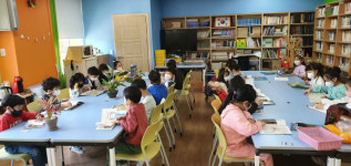그림책으로 아이들 마음을 어루만지다
