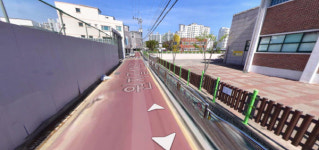 경주 용황초 인접 도로 확장 2년째 팽팽