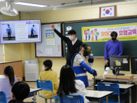 가정의 달 5월…욱수초, 孝로 물들다