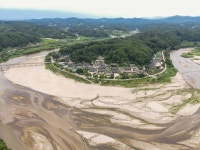 [영주 무섬마을]마을 전체가 문화재…외나무다리 건너면 400년 역사 생생