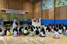 세로토닌 예술단, 고향 영주에서 재능기부 공연