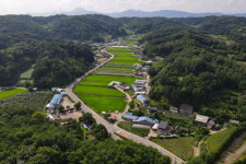 [2024경상북도 마을이야기] 안동 희희락락 산매골, 호미 대신 붓·악기…평범한 농촌마을, 예술꽃 피우다