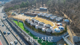 위법 논란 앞산 해넘이캠핑장, 결국 쉼터로 바꾼다