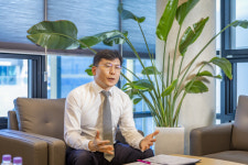 박윤하 스피어AX 대표 1인 기업으로 출발 임직원 130여명 회사로 성장