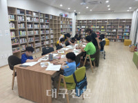칠곡군립도서관 2026년도 함께 키우는 작은 도서관 돌봄 사업 운영