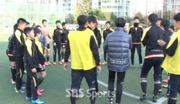 [돌직구] 꿈을 찾아 떠나는 학생 선수들의 실태