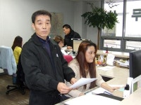 <부녀가 함께 근무> 용진스테코 박영근 공장장