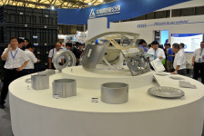 알루미늄, 경량화 타고 자동차 압연품 선도