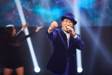 (인터뷰-덕신하우징 김명환 회장) 