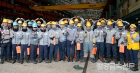 한화오션, 외국인 동료에게 훈훈한 겨울 선물