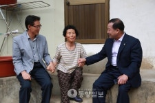 김영만 옥천군수 홀몸노인 위로