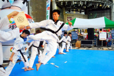 무예, 시민과 가까이 전국 곳곳서 게릴라무예시연