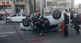 제천 칠성교차로 교통사고··· 여성운전자 병원 후송