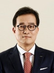 청주대 출신 이원준 사장, 롯데백화점 그룹 부회장으로 승진