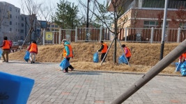 음성 맹동혁신도시 동성1리 경로당, 국토대청결활동 구슬땀