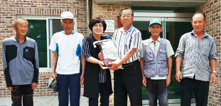 청남농협 경로당에 쌀 100포 전달