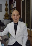 의술 펼치며 부처님 말씀 전하는 한의사 불몽스님