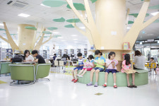 책과 함께 여름 나기… 북캉스 떠나세요