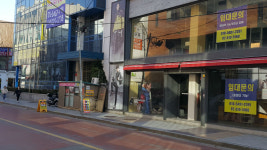 신성통상TOPTEN청주점주 | 청주 명소 성안길 유동인구 늘고 있지만 빈점포 줄지않아