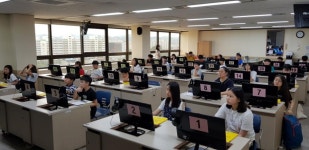 정보화교육 받고 자격증 취득했어요