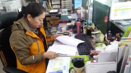 홍성군, 16명의 사랑의 운동화 세탁사인 결성면 여성자율방범대장