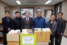 장보고 책도 읽어요~…보은 전통·종합시장 북카페 쉼터 인기