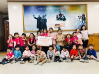 청주초대어린이집 용암복지관에 사랑의 빵 전달