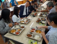 충주교육장, 학교급식 현장방문