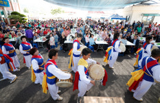 괴산 사리면, 경로효잔치‧솟음문화제 개최