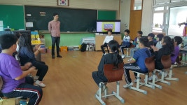 영동 황간초, 책으로 여는 독서 프로그램 운영