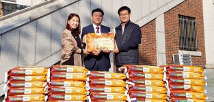 충주 남부교회, 10년째 사랑의 백미 기탁