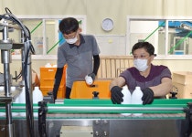 임택수 충주부시장, 경제기업과 직원들과 생산적 일손 봉사