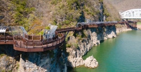 단양강잔도, 비대면 안심관광지로 봄 나들이객들에게 인기