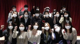 방구석 떼창 노래방에서 스트레스 날리자