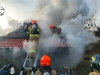 진천 단독주택서 불…인명피해 없어