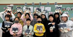 단양 가평초에 가을 산타가 찾아왔어요.