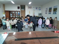 당진시 합덕읍 은빛어린이집, 올해도 고사리손 성금 전달