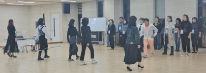 음성 금빛평생학습관, 시니어 모델 과정 정기강좌 인기