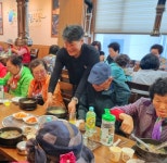 청주 청풍명월한우, 지역 노인 100여명 초청 9년째 경로잔치