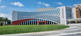 제천 예술의전당·동명광장 조성 완료... 원도심 활력 기대